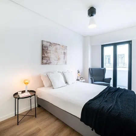 Lusiadas 53 2ºd - Beautiful Two-bedroom * Lisboa