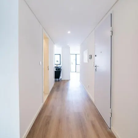 Lusiadas 53 2ºd - Beautiful Two-bedroom * Lisboa