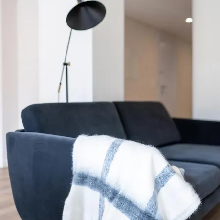 Lusiadas 53 2ºd - Beautiful Two-bedroom 리스본