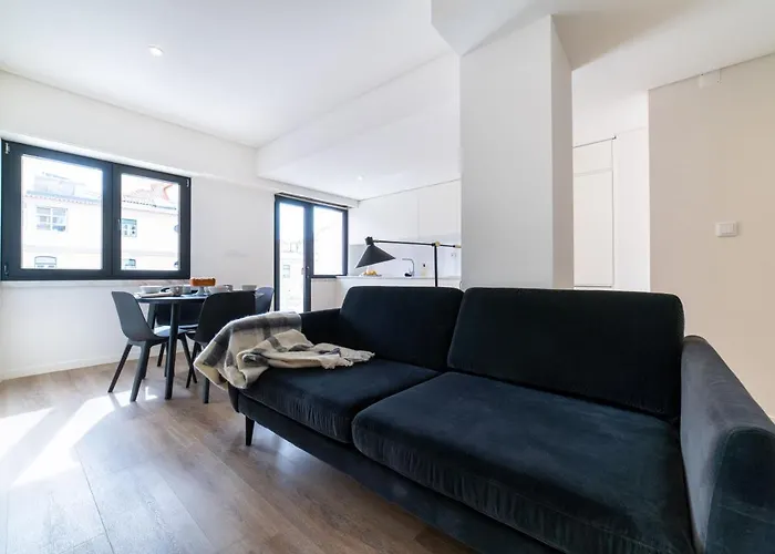 Lusiadas 53 2ºd - Beautiful Two-bedroom Apartment Lisbon