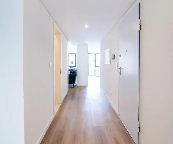 Lusiadas 53 2ºd - Beautiful Two-bedroom * Lisbon
