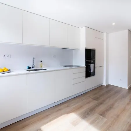 Lusiadas 53 2ºd - Beautiful Two-bedroom Appartamento Lisbona